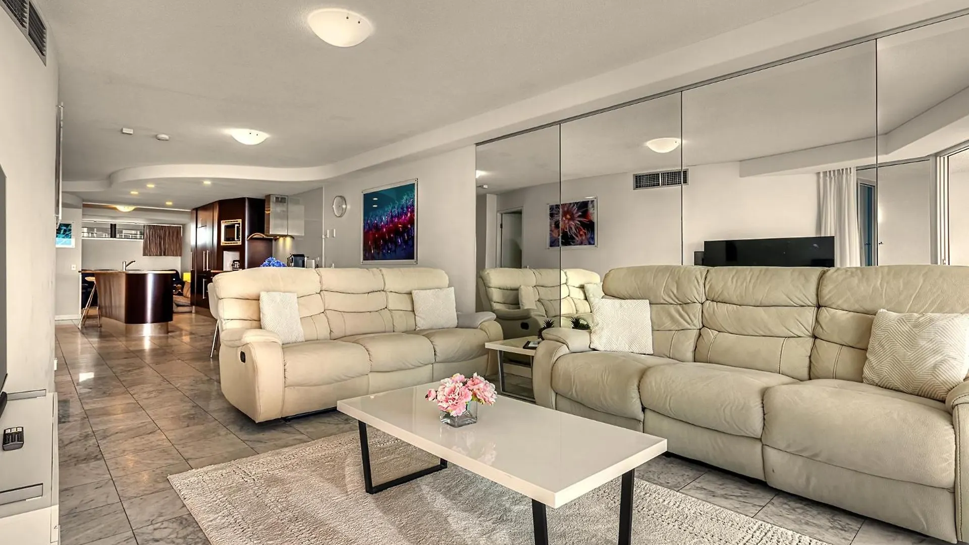 Sirocco Mooloolaba Oceanfront Luxury Sub-Penthouse 9Th Floor-Sleeps 6 Apartment
