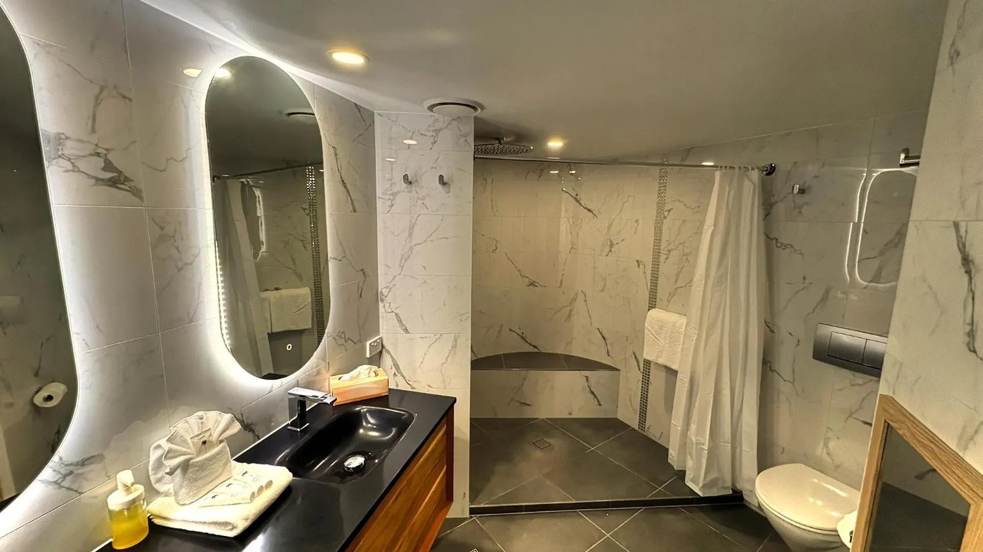 Sirocco Mooloolaba Oceanfront Luxury Sub-Penthouse 9Th Floor-Sleeps 6 Apartment Australia